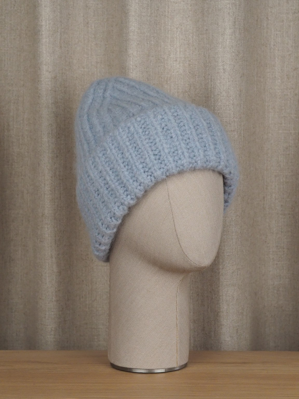 Alpaca blend chunky beanie, Light blue