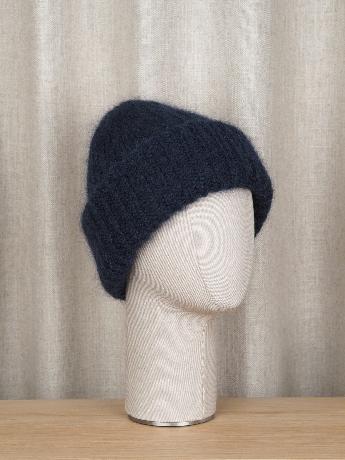 Chunky beanie made of kid mohair blend, Dark navy