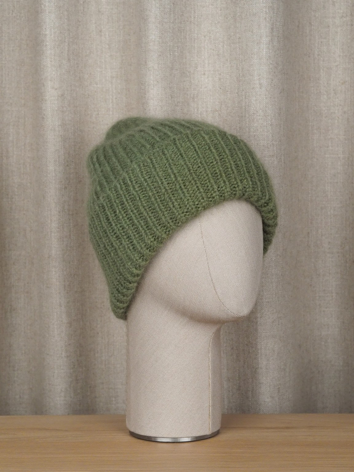 Beanie made of kid mohair blend, Khaki