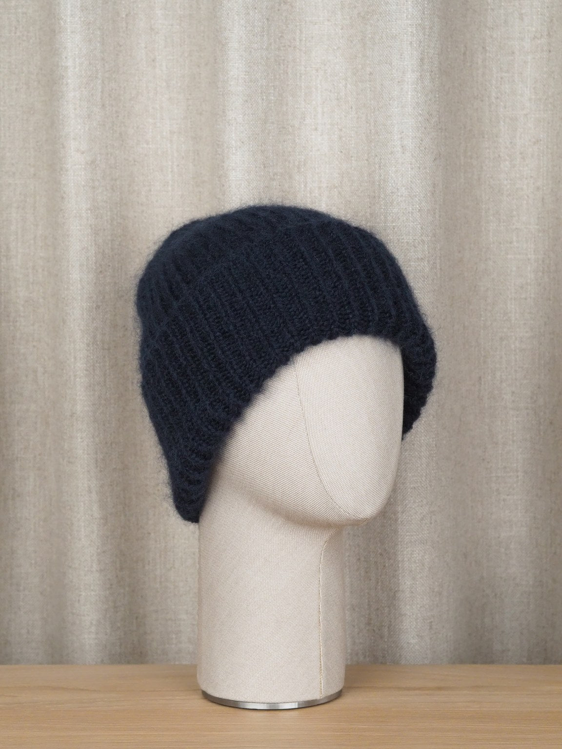 Beanie made of kid mohair blend, Dark navy