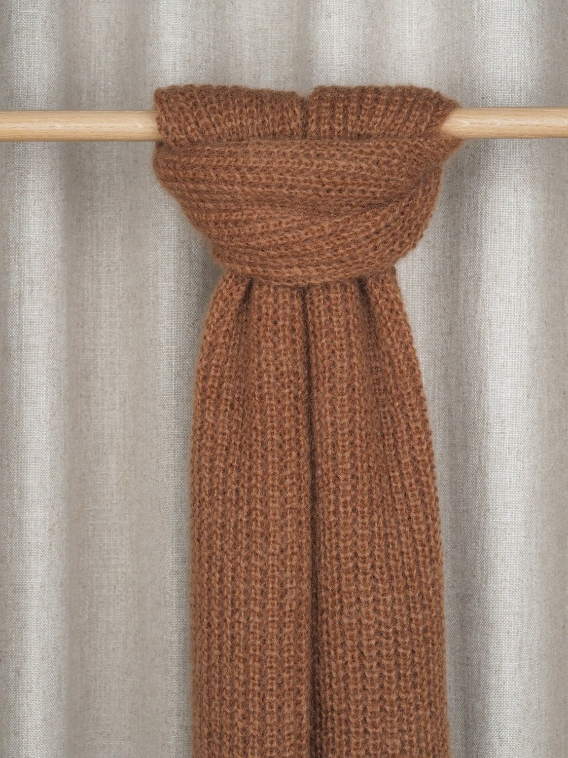 Scarf made of kid mohair blend, Tobacco