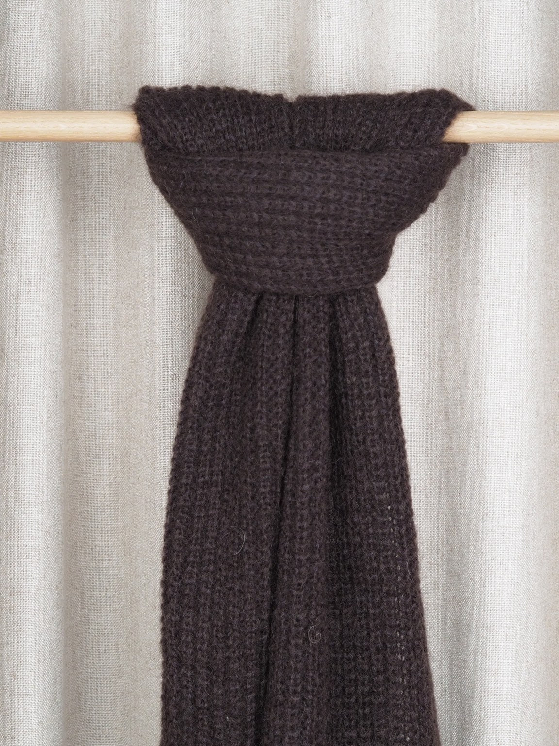 Scarf made of kid mohair blend, Dark chocolate