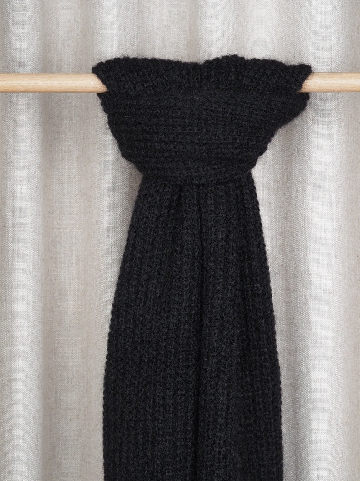 Scarf made of kid mohair blend, Black